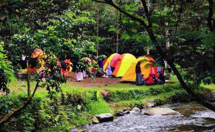 Tapian Ratu Camp Real بوغيتّينغي المظهر الخارجي الصورة